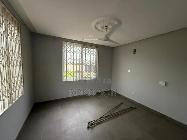3bdrm Duplex in Dr Roko, East Legon for rent · Photo 3