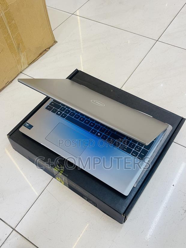 New Laptop Dell 16GB Intel Core Ultra 7 SSD 512GB photo 2