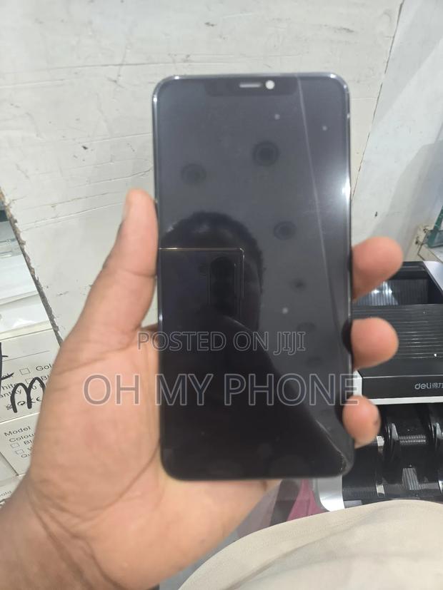 Original iPhone 11pro Max Icloud Screen
