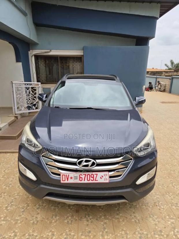 Hyundai Santa Fe Limited 4dr SUV AWD (3.3L 6cyl 6A) 2015 Blue