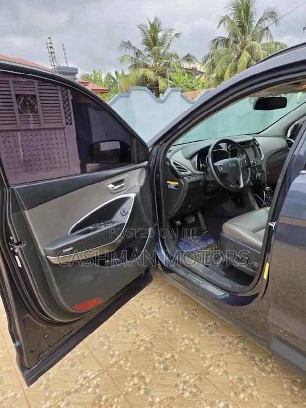 Hyundai Santa Fe Limited 4dr SUV AWD (3.3L 6cyl 6A) 2015 Blue