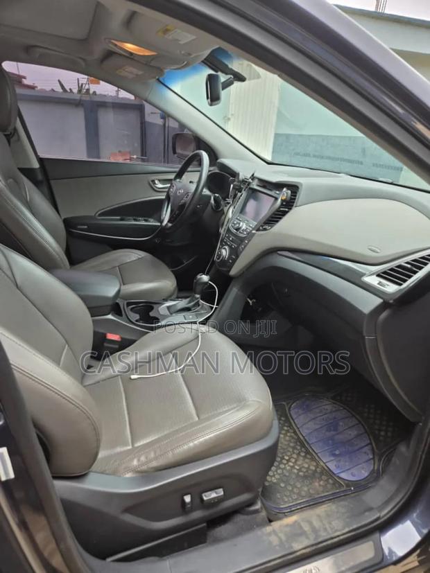 Hyundai Santa Fe Limited 4dr SUV AWD (3.3L 6cyl 6A) 2015 Blue