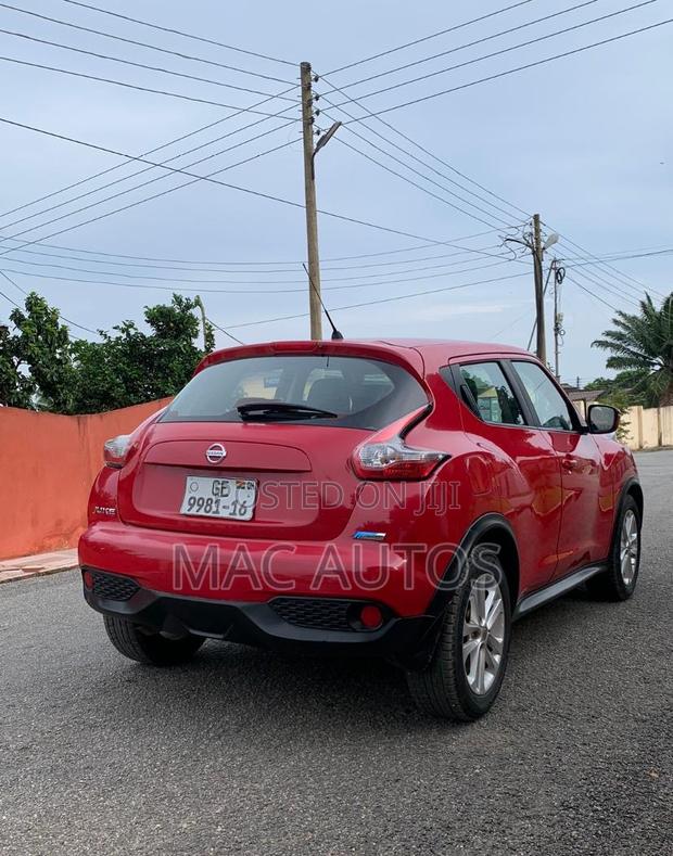 Nissan Juke NISMO 4dr Hatchback (1.6L 4cyl Turbo 6M) 2015 Red photo 2
