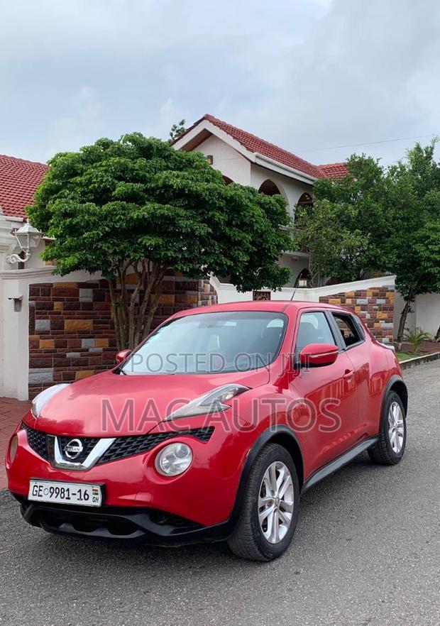 Nissan Juke NISMO 4dr Hatchback (1.6L 4cyl Turbo 6M) 2015 Red photo 3