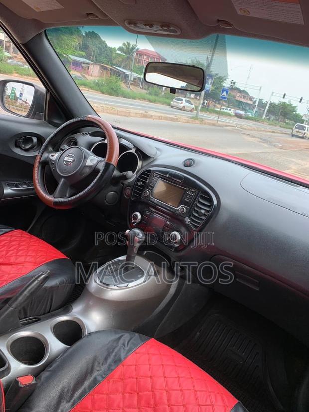Nissan Juke NISMO 4dr Hatchback (1.6L 4cyl Turbo 6M) 2015 Red photo 5