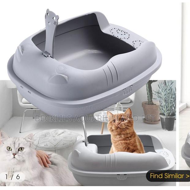 Simi - Closed Design Cat Litter Box · Photo 4