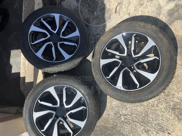 Honda Rim 17 With Tyes Available.