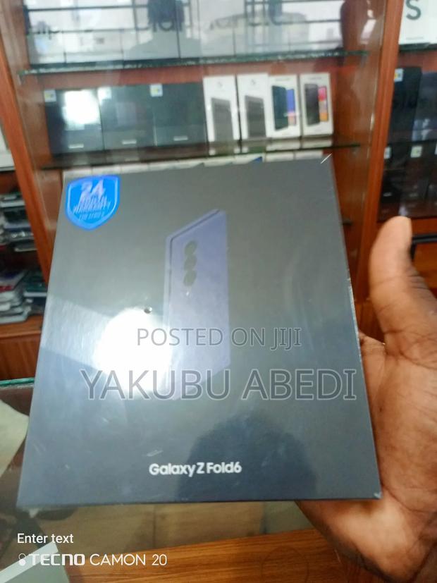 New Samsung Galaxy Z Fold6 256 GB Blue · Photo 4