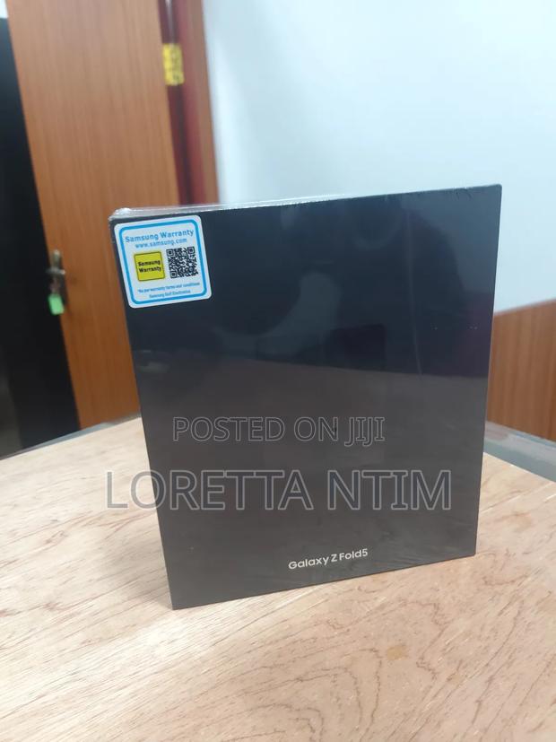 New Samsung Galaxy Z Fold 5 512 GB Black photo 2