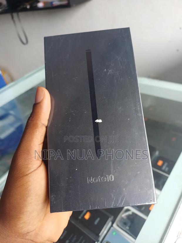 New Samsung Galaxy Note 10 5G 256 GB Black · Photo 4