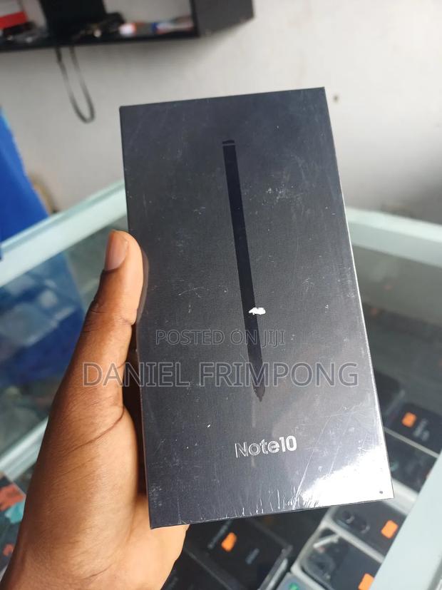 New Samsung Galaxy Note 10 5G 256 GB Black photo 2