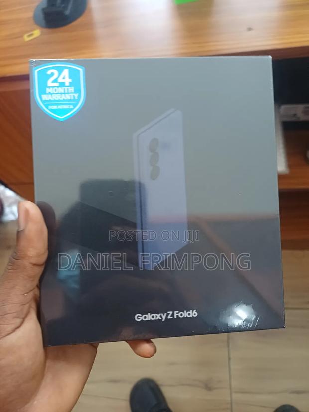 New Samsung Galaxy Z Fold6 256 GB Black photo 2