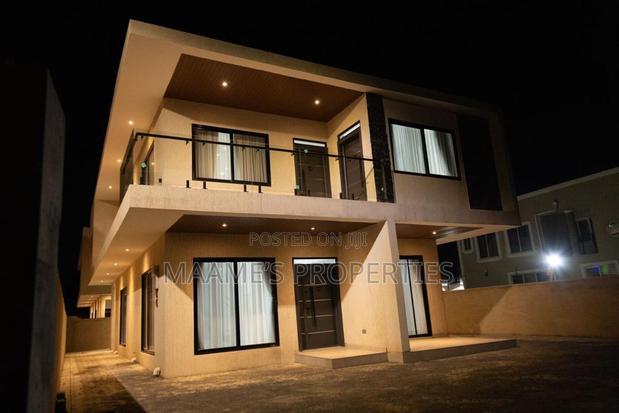 4bdrm Duplex in Amrahia for rent · Photo 2