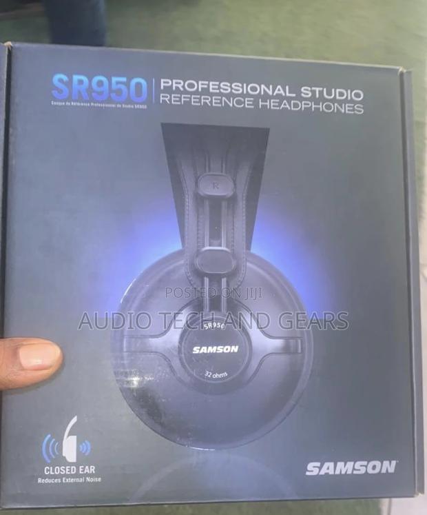 Samson Sr950 Studio Headphones · Photo 2