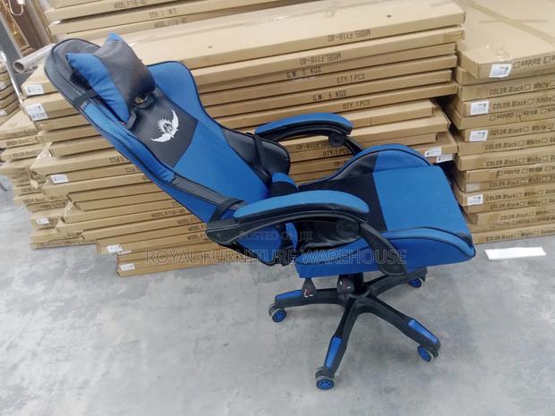 Comfortable Gaming Chair · Photo 3