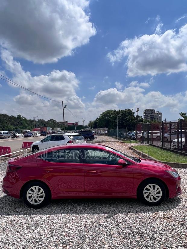 Hyundai Elantra SE 2020 Red