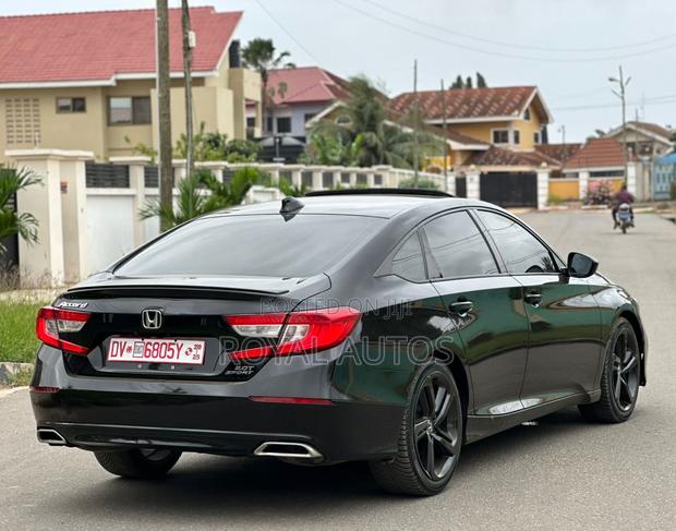 Honda Accord Sport (2.0L 4cyl Turbo 10A) 2019 Black photo 3