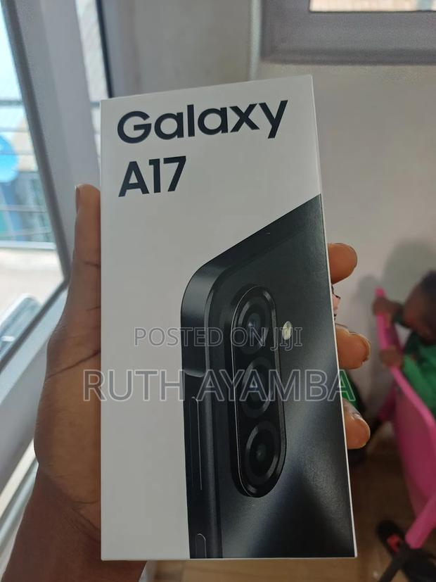 New Samsung Galaxy A17 128 GB Black · Photo 3