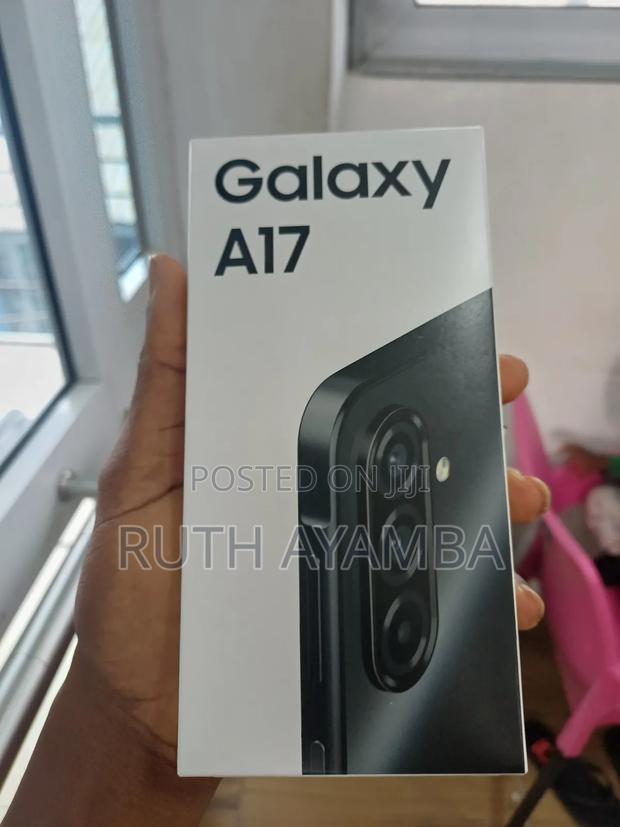 New Samsung Galaxy A17 128 GB Black · Photo 4