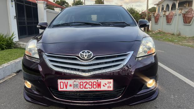 Toyota Belta 2012 Brown