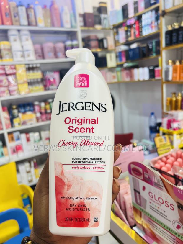 Jergens Body Lotion · Photo 4