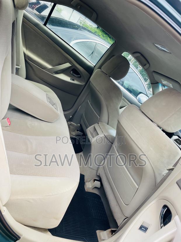 Toyota Camry LE 4dr Sedan (2.5L 4cyl 6AM) 2010 Green