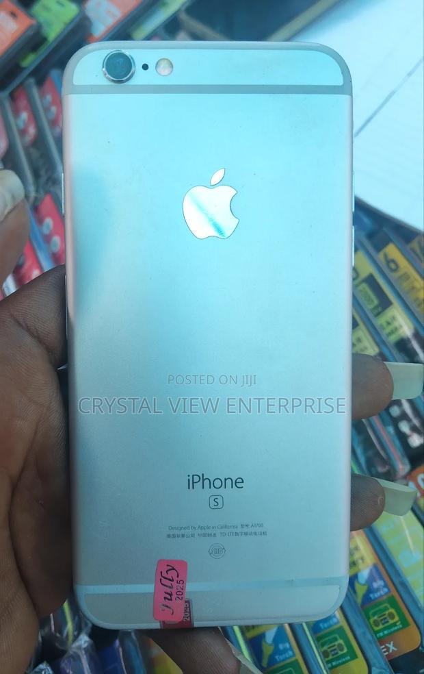 New Apple iPhone 6s 64 GB Silver photo 2
