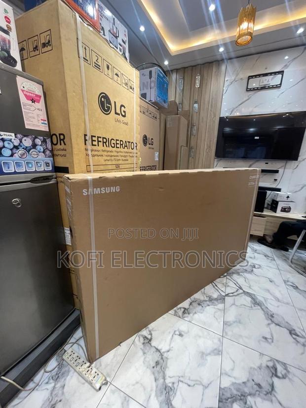 Samsung 85” Crystal Uhd Tv Giant Screen, Crystal-Clear View · Photo 4