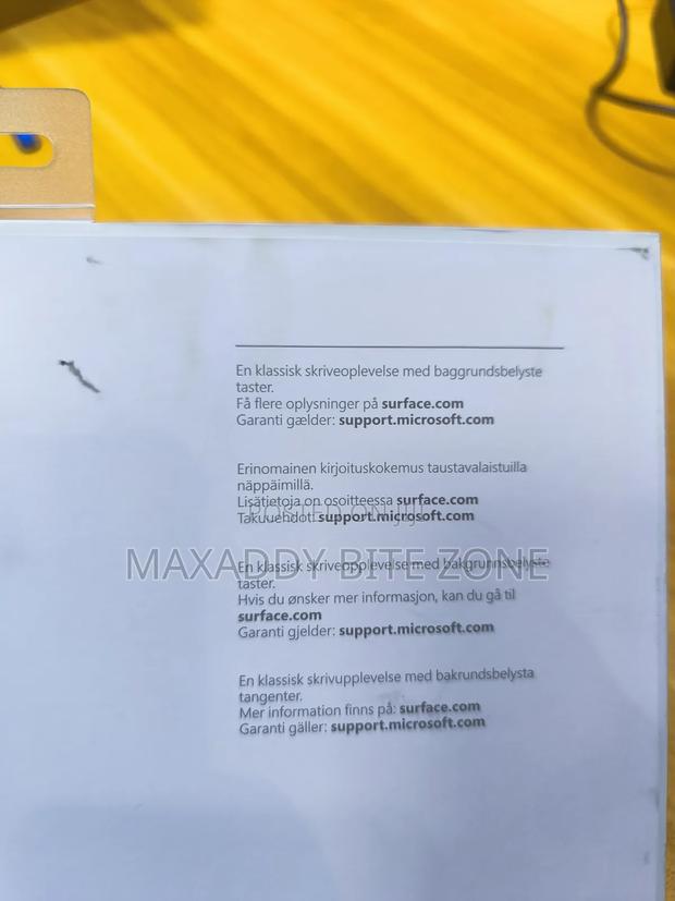 Microsoft Surface Pro Type Cover photo 4