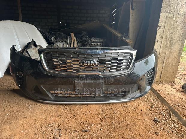 Kia Sorento 2018-2020 Bumper Complete (Used)