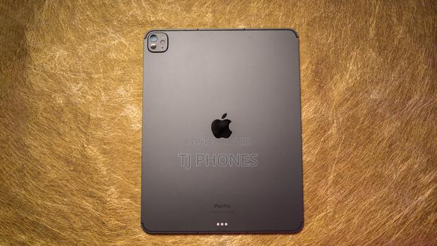 Apple iPad Pro 13 (2024) 256 GB Black photo 2