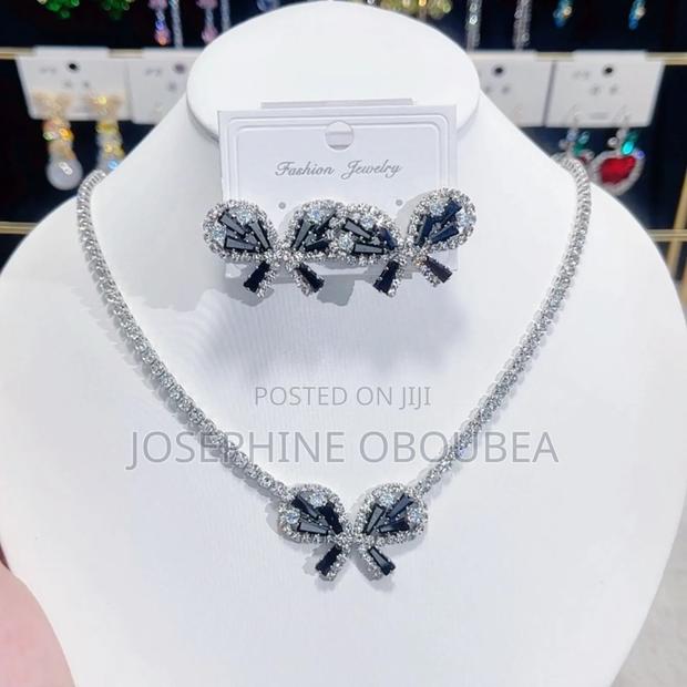 Ladies Set of Necklace photo 3
