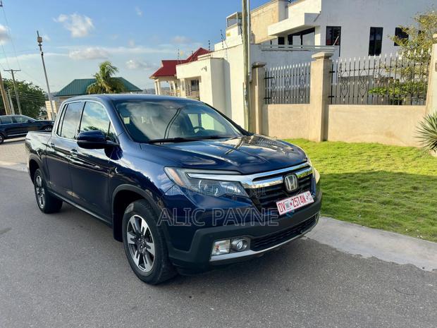 Honda Ridgeline Black Edition AWD Crew Cab 125.2 in. WB 2017 Blue