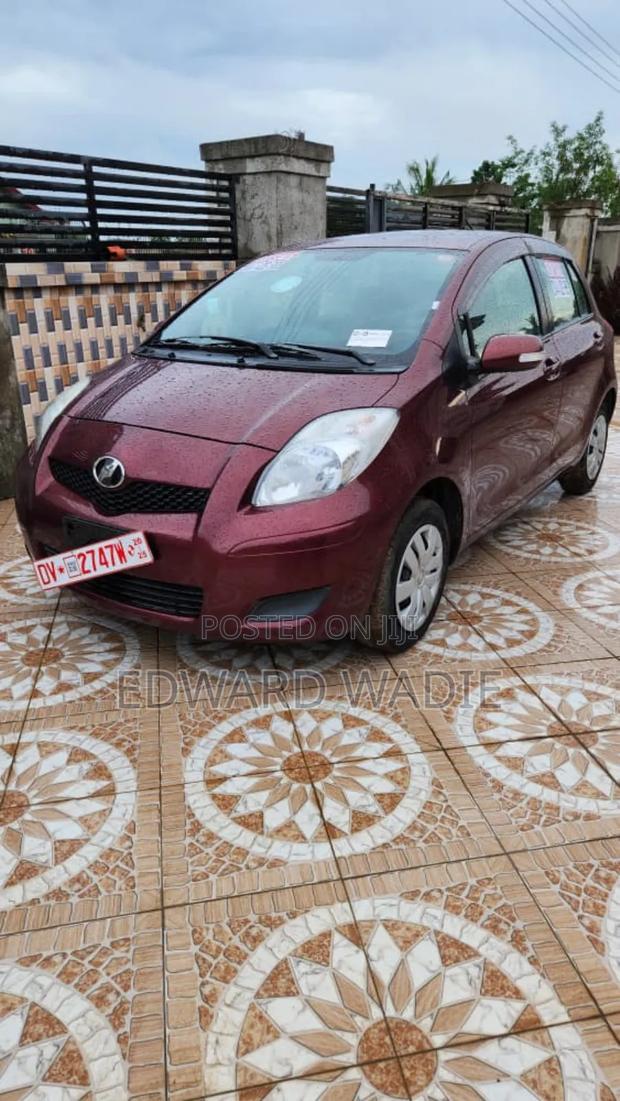 Toyota Vitz 2010 photo 3
