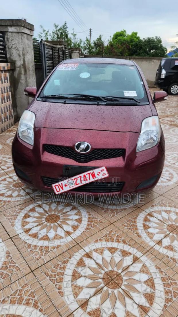 Toyota Vitz 2010 photo 5
