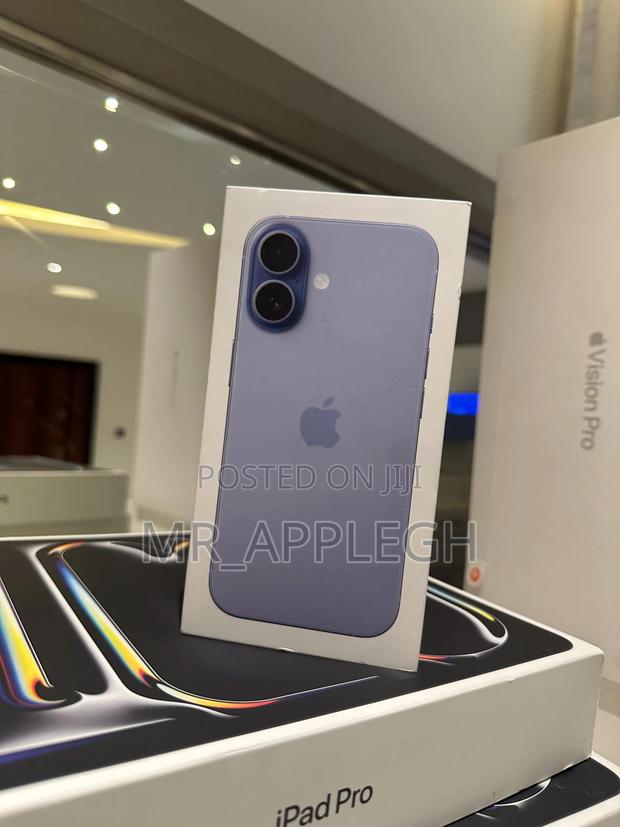 New Apple iPhone 17 256 GB Blue photo 2