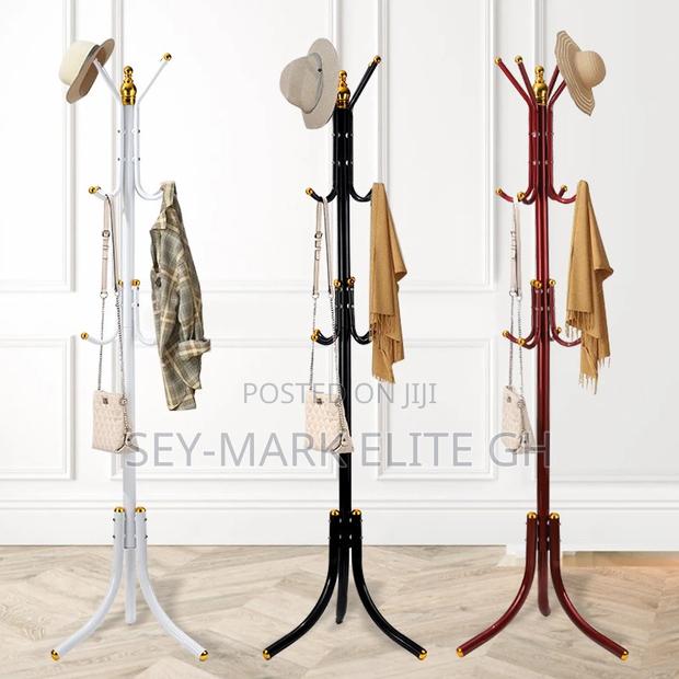 Free Standing Coat Hanger/ Rack · Photo 4