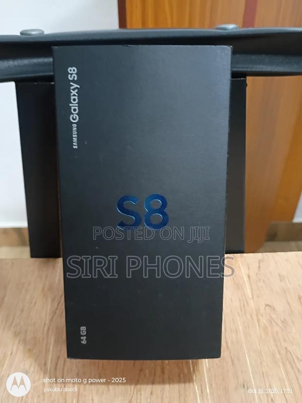 New Samsung Galaxy S8 64 GB Black · Photo 3
