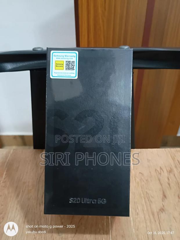 New Samsung Galaxy S20 Ultra 5G 128 GB Black · Photo 3