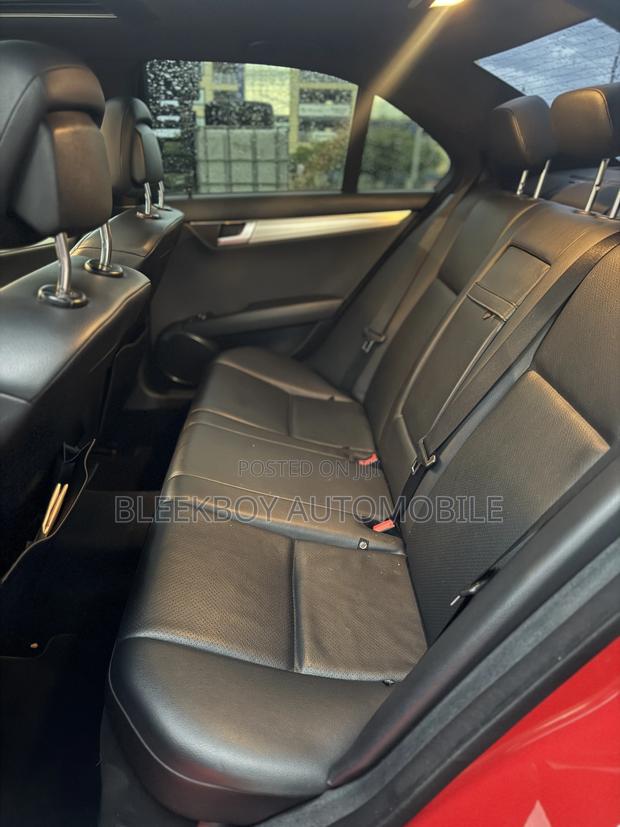 Mercedes-Benz C250 2014 Red photo 7