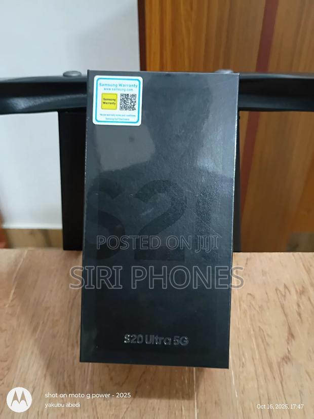 New Samsung Galaxy S20 Ultra 5G 128 GB Black · Photo 4