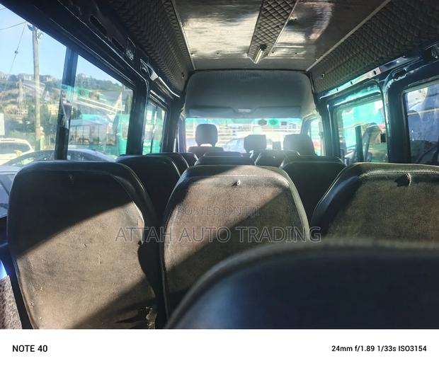 Mercedes-Benz Sprinter 2009 Blue photo 6