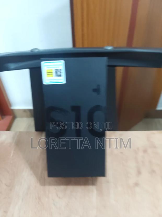 New Samsung Galaxy S10 Plus 128 GB Black photo 2