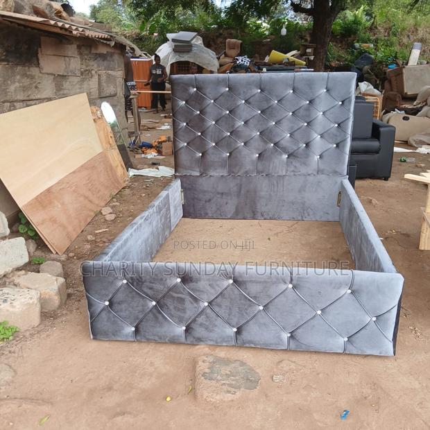 Double Bedframe · Photo 2