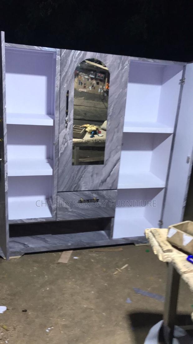 Quality 4 in One Wardrobe · Photo 4