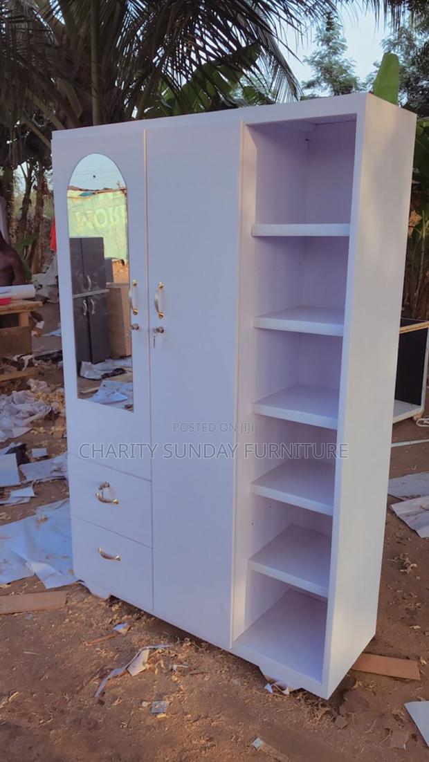 Shoerack/Wardrobe Double · Photo 3