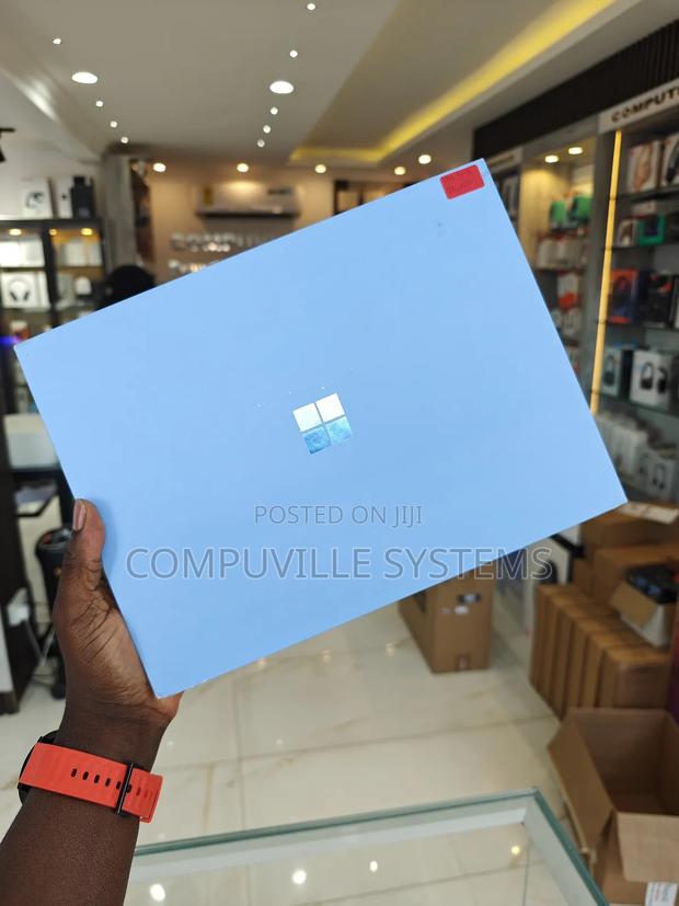 New Microsoft Surface Pro 16GB Qualcomm Snapdragon X Elite SSD 1T · Photo 1