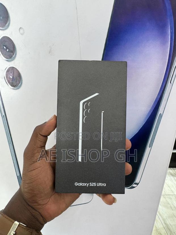 New Samsung Galaxy S25 Ultra 256 GB Blue photo 2