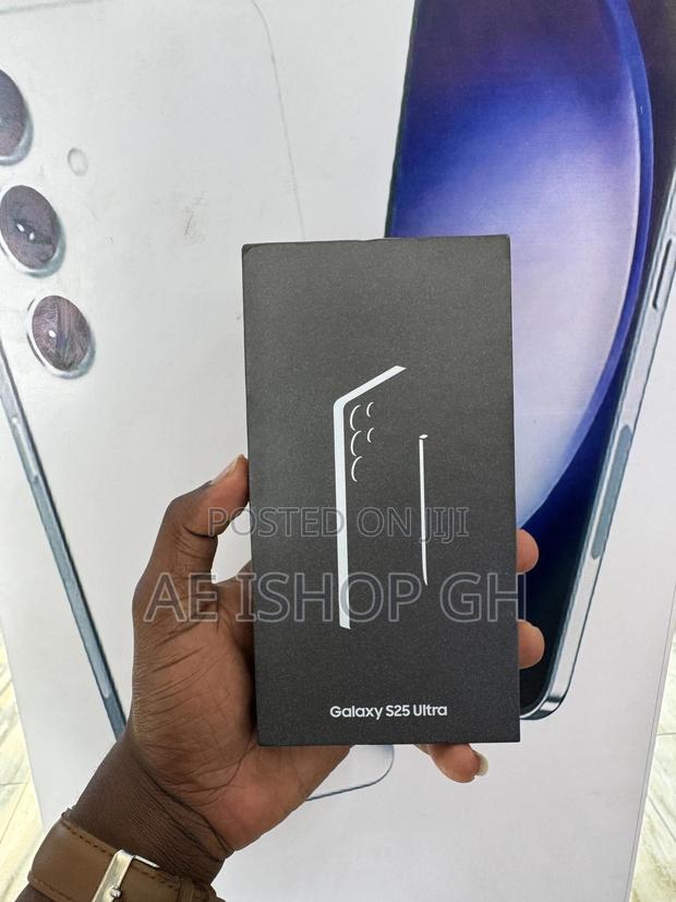 New Samsung Galaxy S25 Ultra 256 GB Blue photo 3