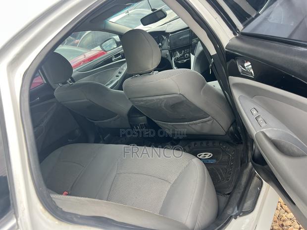 Hyundai Sonata Limited 4dr Sedan w/Prod. End 12/13 (2.0L 4cyl Turbo 6A)